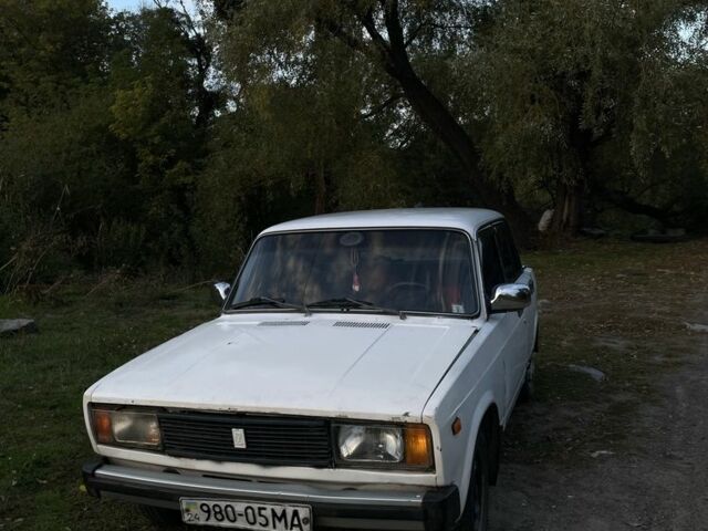 Білий ВАЗ 2105, об'ємом двигуна 1.5 л та пробігом 2 тис. км за 446 $, фото 1 на Automoto.ua