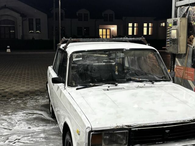 Белый ВАЗ 2105, объемом двигателя 1.5 л и пробегом 94 тыс. км за 450 $, фото 1 на Automoto.ua