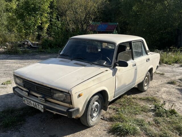 Белый ВАЗ 2105, объемом двигателя 1.5 л и пробегом 22 тыс. км за 270 $, фото 1 на Automoto.ua