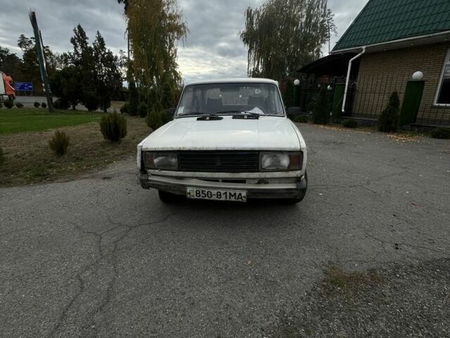 Білий ВАЗ 2105, об'ємом двигуна 1.5 л та пробігом 100 тис. км за 400 $, фото 1 на Automoto.ua