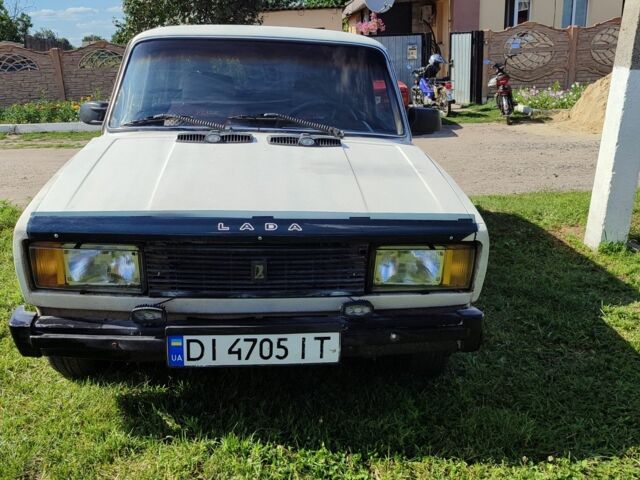 Белый ВАЗ 2105, объемом двигателя 1.5 л и пробегом 175 тыс. км за 600 $, фото 1 на Automoto.ua