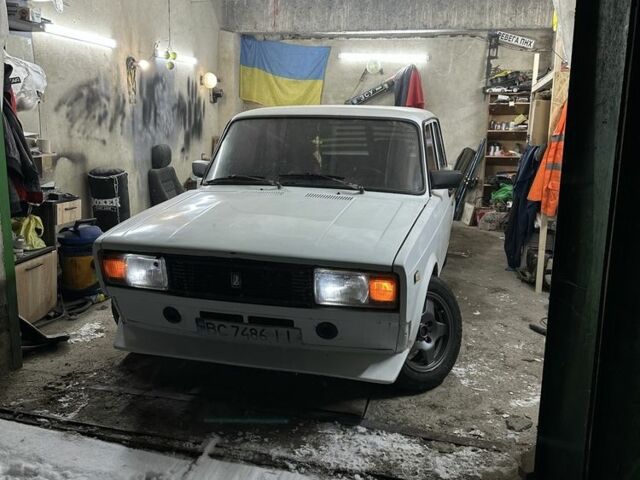 Белый ВАЗ 2105, объемом двигателя 1.5 л и пробегом 77 тыс. км за 850 $, фото 1 на Automoto.ua