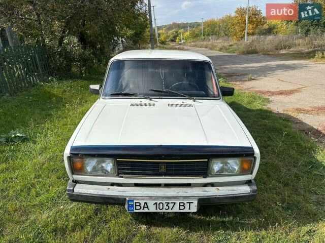 Білий ВАЗ 2105, об'ємом двигуна 1.45 л та пробігом 200 тис. км за 663 $, фото 1 на Automoto.ua