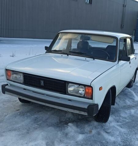 Белый ВАЗ 2105, объемом двигателя 1.45 л и пробегом 25 тыс. км за 1000 $, фото 1 на Automoto.ua