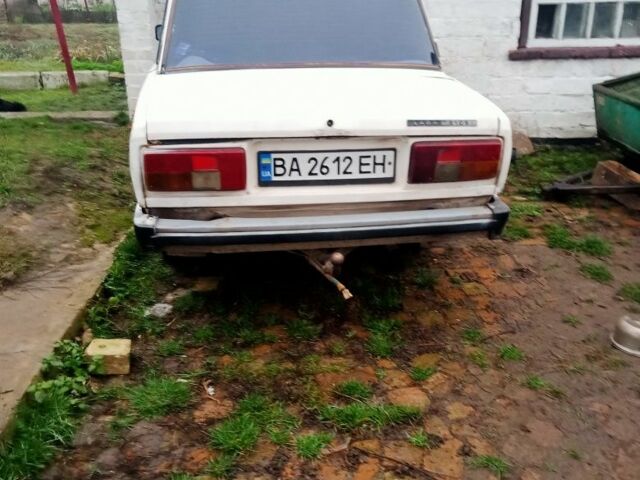 Белый ВАЗ 2105, объемом двигателя 5 л и пробегом 12 тыс. км за 500 $, фото 1 на Automoto.ua