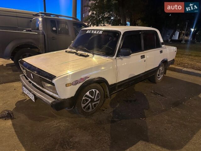 Білий ВАЗ 2105, об'ємом двигуна 1.5 л та пробігом 111 тис. км за 499 $, фото 1 на Automoto.ua