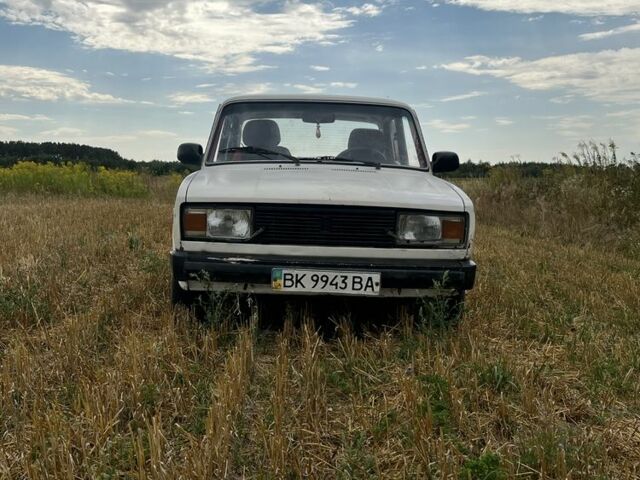 Білий ВАЗ 2105, об'ємом двигуна 1.5 л та пробігом 44 тис. км за 451 $, фото 1 на Automoto.ua