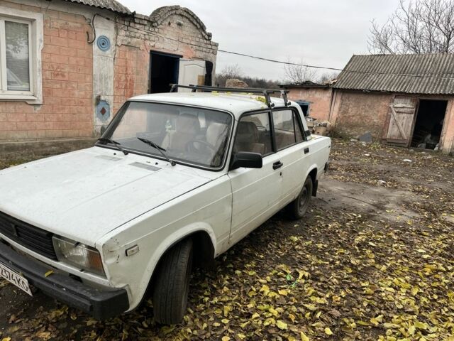 Білий ВАЗ 2105, об'ємом двигуна 1.5 л та пробігом 1 тис. км за 953 $, фото 1 на Automoto.ua