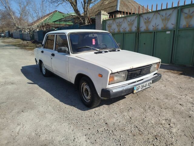 Білий ВАЗ 2105, об'ємом двигуна 1.5 л та пробігом 100 тис. км за 352 $, фото 1 на Automoto.ua