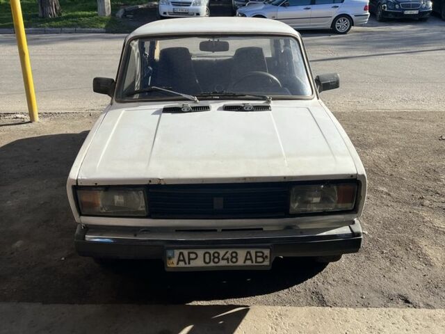 Белый ВАЗ 2105, объемом двигателя 0 л и пробегом 300 тыс. км за 450 $, фото 1 на Automoto.ua
