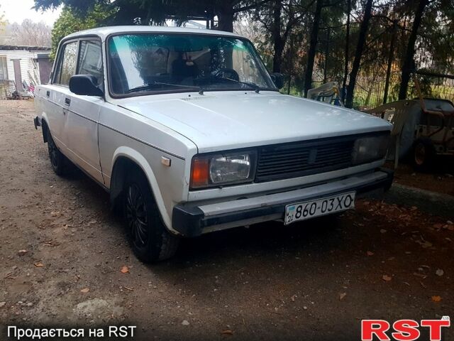 Білий ВАЗ 2105, об'ємом двигуна 1.5 л та пробігом 0 тис. км за 500 $, фото 1 на Automoto.ua