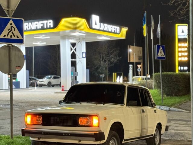 Білий ВАЗ 2105, об'ємом двигуна 1.5 л та пробігом 160 тис. км за 2000 $, фото 1 на Automoto.ua