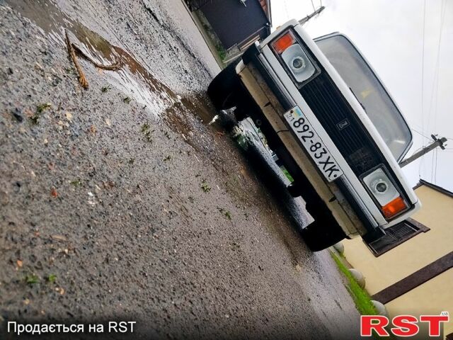 Белый ВАЗ 2105, объемом двигателя 1.5 л и пробегом 0 тыс. км за 580 $, фото 1 на Automoto.ua