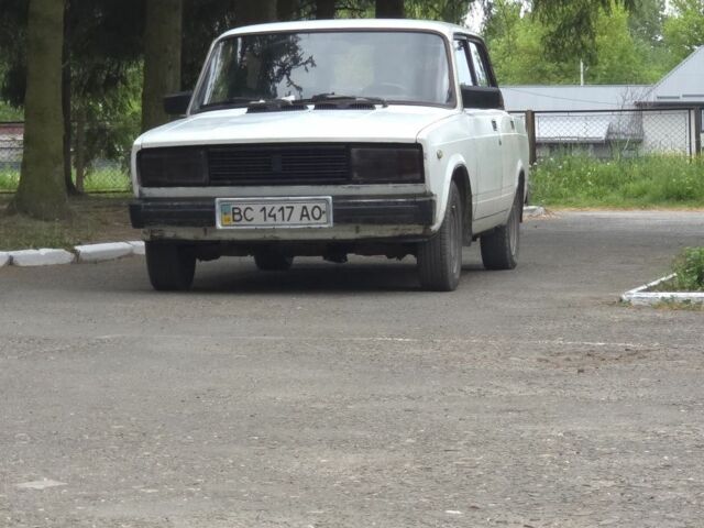 Белый ВАЗ 2105, объемом двигателя 0 л и пробегом 49 тыс. км за 225 $, фото 1 на Automoto.ua