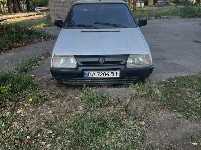 Білий ВАЗ 2105, об'ємом двигуна 0 л та пробігом 287 тис. км за 798 $, фото 1 на Automoto.ua