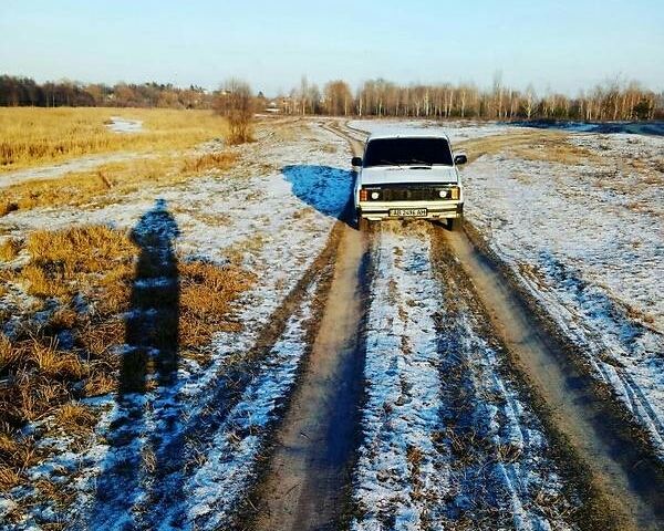 Білий ВАЗ 2105, об'ємом двигуна 1.5 л та пробігом 83 тис. км за 950 $, фото 1 на Automoto.ua