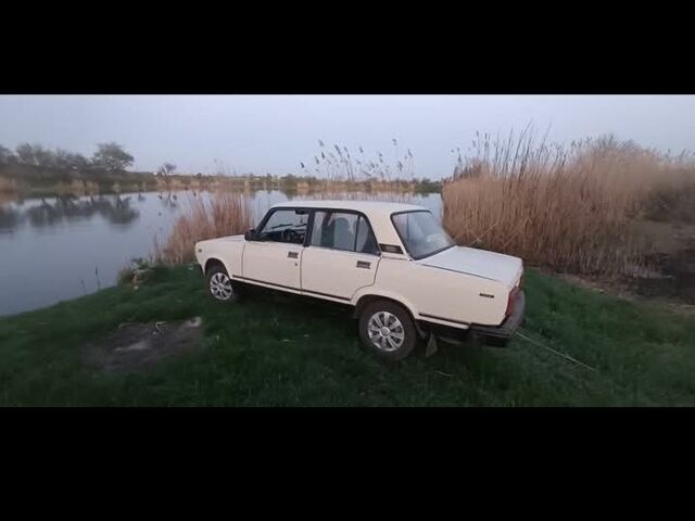 Бежевый ВАЗ 2105, объемом двигателя 1.5 л и пробегом 200 тыс. км за 614 $, фото 1 на Automoto.ua