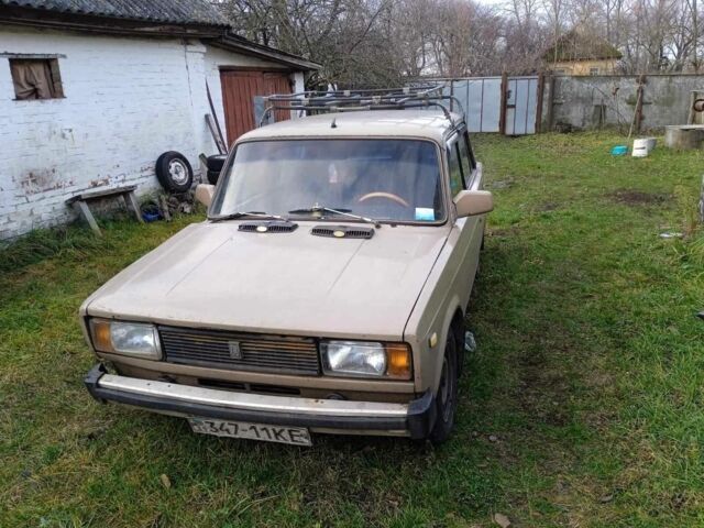 Бежевий ВАЗ 2105, об'ємом двигуна 1.5 л та пробігом 500 тис. км за 355 $, фото 1 на Automoto.ua