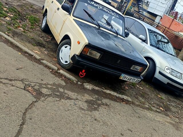 Бежевый ВАЗ 2105, объемом двигателя 1.3 л и пробегом 100 тыс. км за 500 $, фото 1 на Automoto.ua