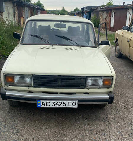 Бежевый ВАЗ 2105, объемом двигателя 1.3 л и пробегом 300 тыс. км за 600 $, фото 1 на Automoto.ua