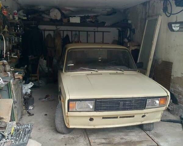 Бежевый ВАЗ 2105, объемом двигателя 0 л и пробегом 999 тыс. км за 390 $, фото 1 на Automoto.ua