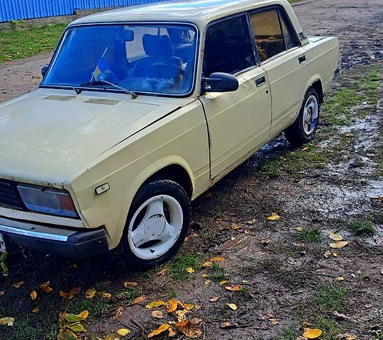 Бежевый ВАЗ 2105, объемом двигателя 1.5 л и пробегом 0 тыс. км за 500 $, фото 1 на Automoto.ua