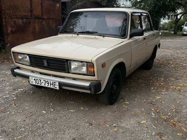 Бежевый ВАЗ 2105, объемом двигателя 1.2 л и пробегом 100 тыс. км за 500 $, фото 1 на Automoto.ua