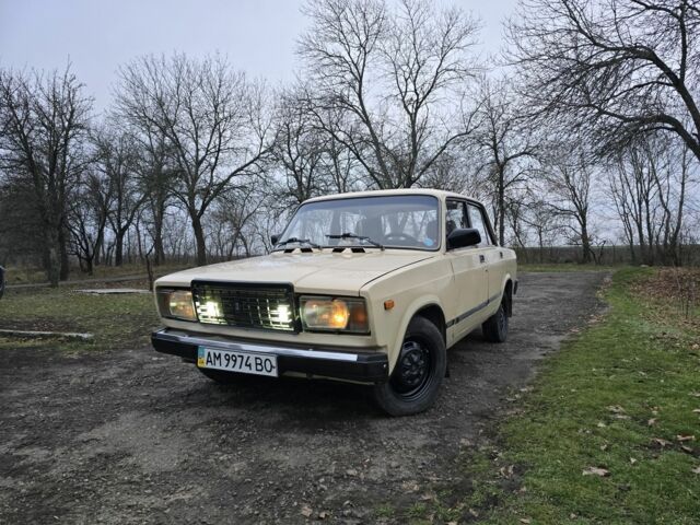 Бежевый ВАЗ 2105, объемом двигателя 1.3 л и пробегом 99 тыс. км за 592 $, фото 1 на Automoto.ua