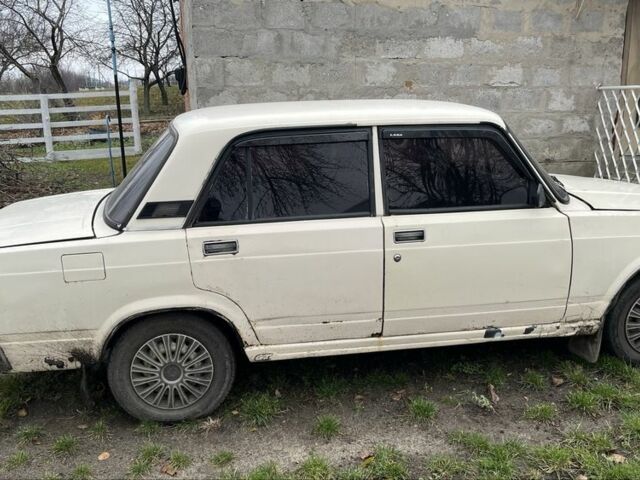 Бежевий ВАЗ 2105, об'ємом двигуна 1.2 л та пробігом 400 тис. км за 594 $, фото 1 на Automoto.ua