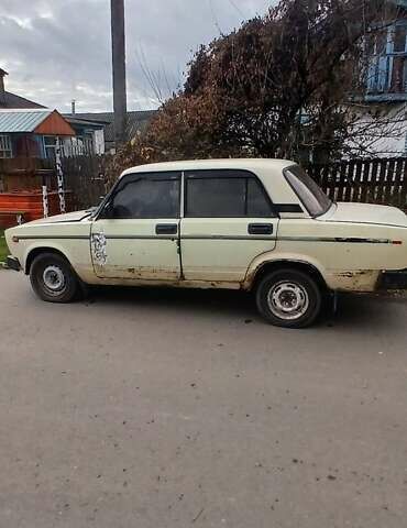 Бежевый ВАЗ 2105, объемом двигателя 0 л и пробегом 1000 тыс. км за 358 $, фото 1 на Automoto.ua