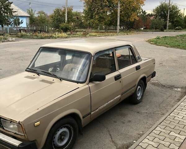 Бежевый ВАЗ 2105, объемом двигателя 1.3 л и пробегом 83 тыс. км за 600 $, фото 1 на Automoto.ua
