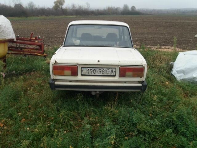 Бежевый ВАЗ 2105, объемом двигателя 1.3 л и пробегом 1000 тыс. км за 358 $, фото 1 на Automoto.ua