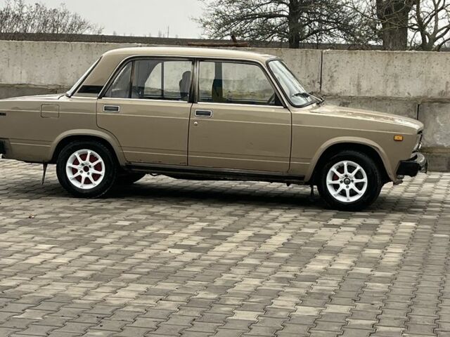 Бежевий ВАЗ 2105, об'ємом двигуна 1.3 л та пробігом 130 тис. км за 835 $, фото 1 на Automoto.ua