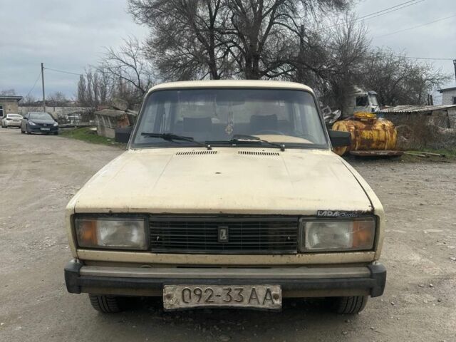 Бежевый ВАЗ 2105, объемом двигателя 2 л и пробегом 100 тыс. км за 300 $, фото 1 на Automoto.ua