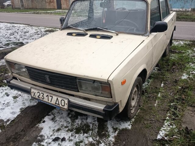 Бежевый ВАЗ 2105, объемом двигателя 0 л и пробегом 300 тыс. км за 355 $, фото 1 на Automoto.ua