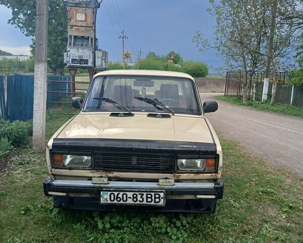 Бежевый ВАЗ 2105, объемом двигателя 1.3 л и пробегом 120 тыс. км за 400 $, фото 1 на Automoto.ua