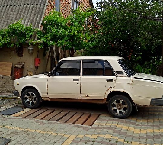 Бежевый ВАЗ 2105, объемом двигателя 1.3 л и пробегом 0 тыс. км за 400 $, фото 1 на Automoto.ua
