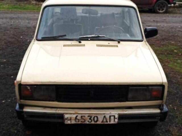 Бежевый ВАЗ 2105, объемом двигателя 1 л и пробегом 250 тыс. км за 500 $, фото 1 на Automoto.ua