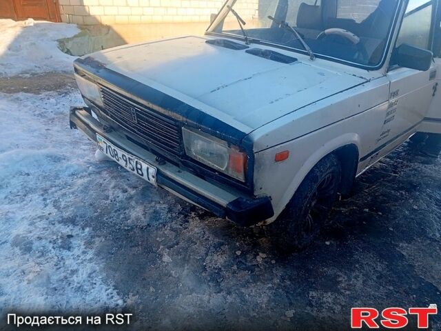 Бежевый ВАЗ 2105, объемом двигателя 1.3 л и пробегом 58 тыс. км за 350 $, фото 1 на Automoto.ua