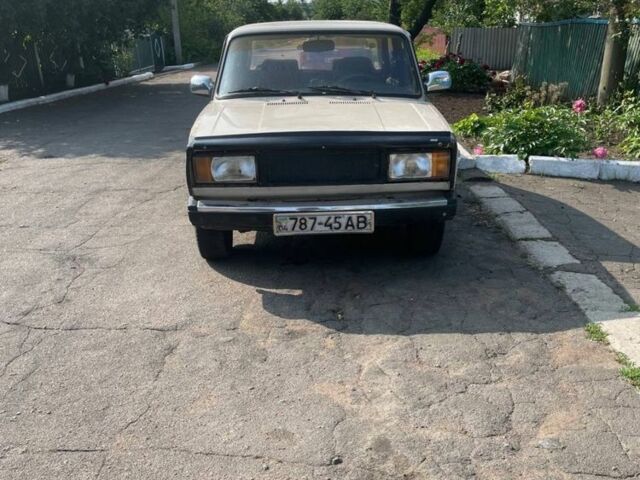 Бежевый ВАЗ 2105, объемом двигателя 1.3 л и пробегом 999 тыс. км за 20000 $, фото 1 на Automoto.ua