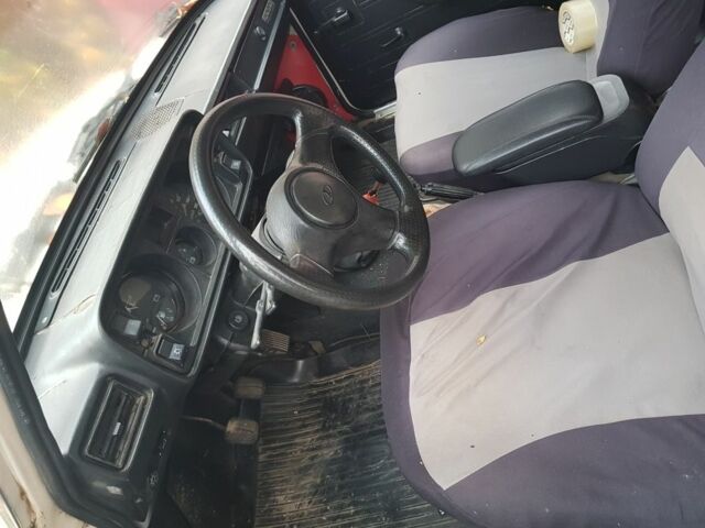 Бежевий ВАЗ 2105, об'ємом двигуна 0 л та пробігом 100 тис. км за 500 $, фото 1 на Automoto.ua