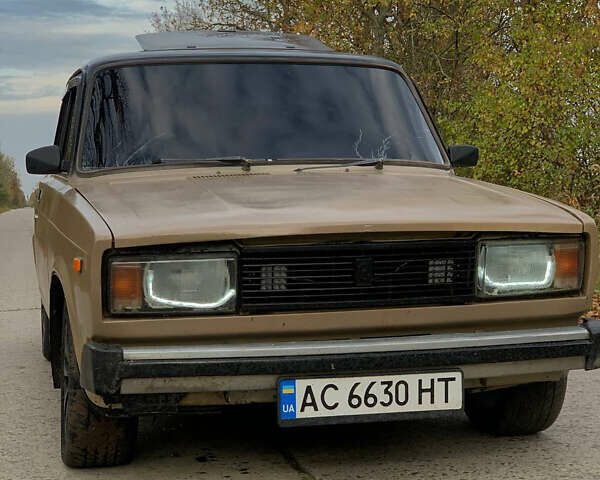 Бежевый ВАЗ 2105, объемом двигателя 1.5 л и пробегом 30 тыс. км за 1150 $, фото 1 на Automoto.ua
