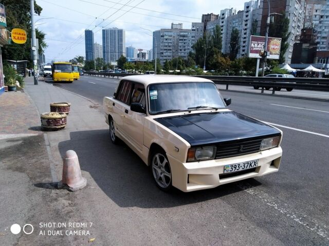 Бежевый ВАЗ 2105, объемом двигателя 1.5 л и пробегом 150 тыс. км за 1813 $, фото 1 на Automoto.ua
