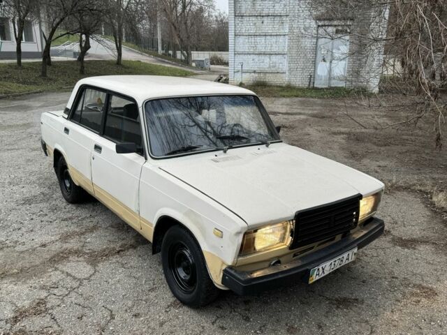 Бежевый ВАЗ 2105, объемом двигателя 0 л и пробегом 250 тыс. км за 650 $, фото 1 на Automoto.ua