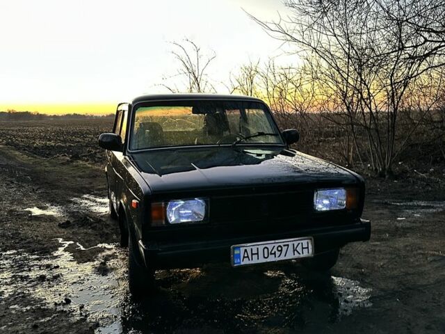 Чорний ВАЗ 2105, об'ємом двигуна 1.5 л та пробігом 100 тис. км за 750 $, фото 1 на Automoto.ua