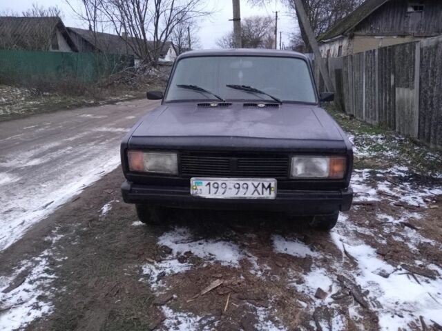 Фиолетовый ВАЗ 2105, объемом двигателя 0 л и пробегом 100 тыс. км за 400 $, фото 1 на Automoto.ua