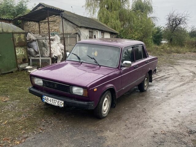Фиолетовый ВАЗ 2105, объемом двигателя 1.6 л и пробегом 200 тыс. км за 900 $, фото 1 на Automoto.ua