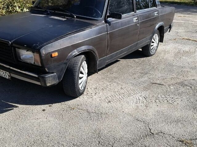 Коричневий ВАЗ 2105, об'ємом двигуна 0 л та пробігом 500 тис. км за 597 $, фото 1 на Automoto.ua