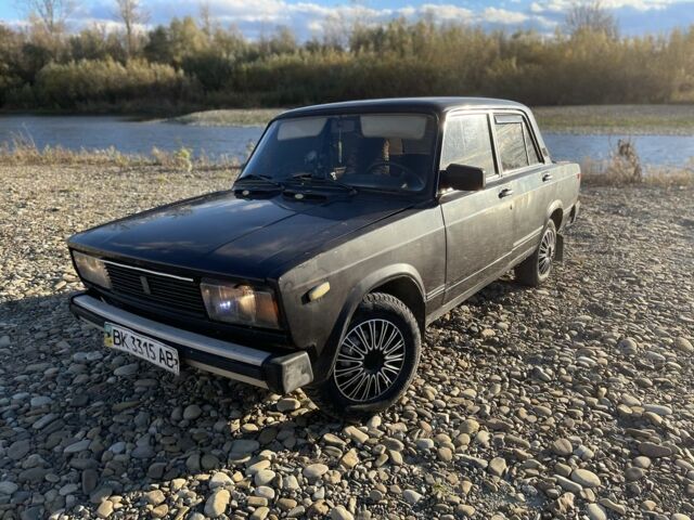 Коричневый ВАЗ 2105, объемом двигателя 1.6 л и пробегом 300 тыс. км за 650 $, фото 1 на Automoto.ua