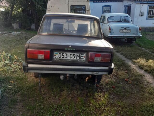 Коричневый ВАЗ 2105, объемом двигателя 1.3 л и пробегом 120 тыс. км за 356 $, фото 1 на Automoto.ua